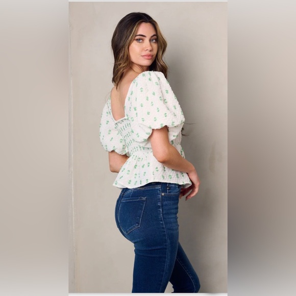 WHITE/GREEN SHORT PUFF SLEEVE DETAILED PEPLUM TOP - Picture 4 of 7